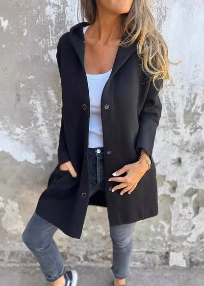 Schicke Strickjacke mit Kapuze