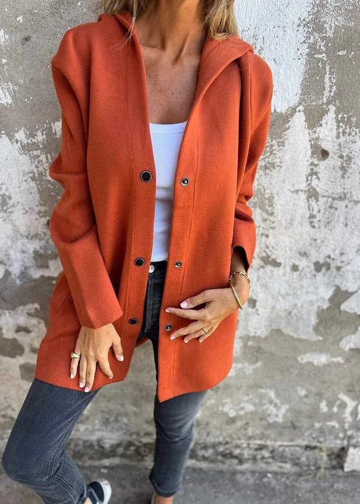 Schicke Strickjacke mit Kapuze